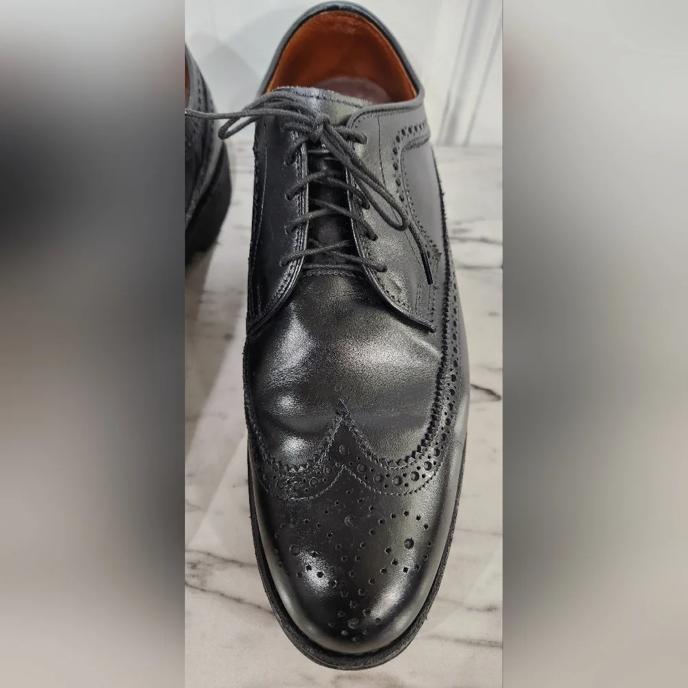Allen Edmonds black wingtip oxford dress shoes men's size 10.5 D
